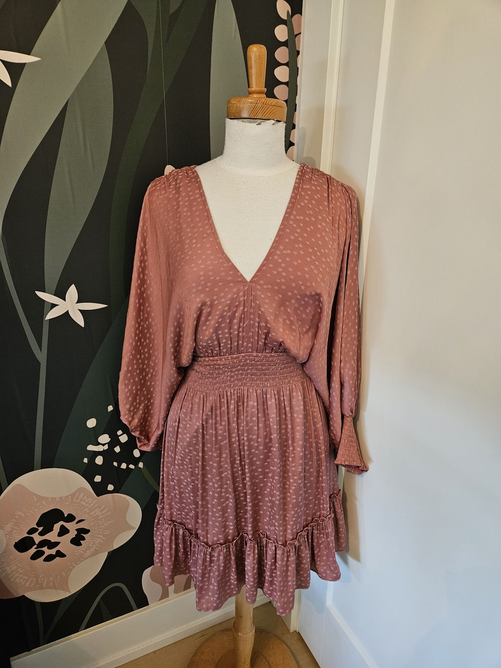 Lovestitch Dusty Rose V-Neck Smocked Waist Long Sleeve Dress